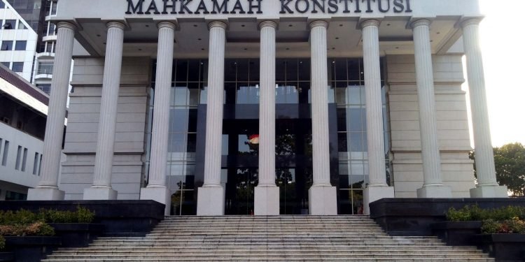 Putusan MK Mengguncang Politik Nasional