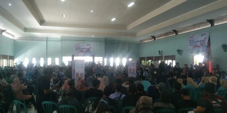 Ribuan Relawan Hadiri Rapat Koordinasi Paslon Setyo Wahono-Nurul Azizah di Bojonegoro