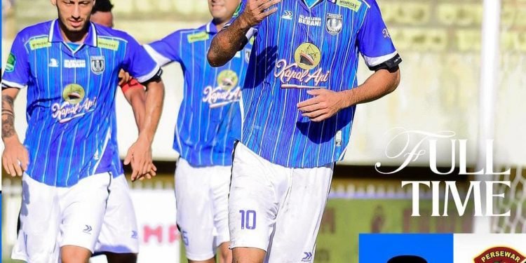 Duel Sengit di Mandala: Persibo Bojonegoro Taklukkan Persewar Waropen 3-2, Kokoh di Puncak Klasemen