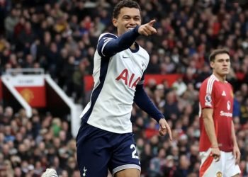 Spurs Hancurkan MU 3-0 di Old Trafford, Bruno Fernandes Dikartu Merah