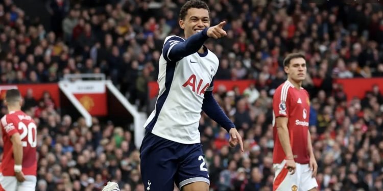 Spurs Hancurkan MU 3-0 di Old Trafford, Bruno Fernandes Dikartu Merah