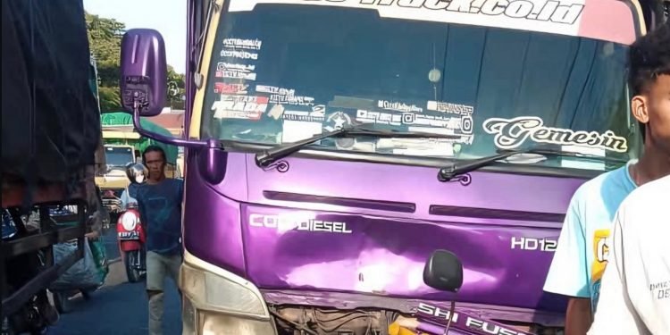 Kecelakaan Maut di Jalan Raya Babat-Lamongan, Diduga Sopir Truk Mengantuk