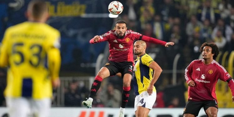 Lagi-Lagi Imbang, MU Gagal Menang di Markas Fenerbahce
