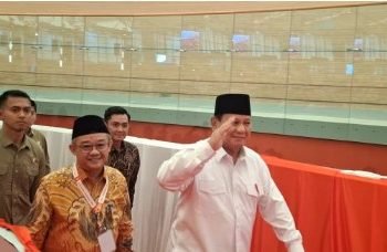 Presiden Prabowo Hadiri Hari Guru Nasional 2024, Bukti Kedekatan dengan Pendidikan