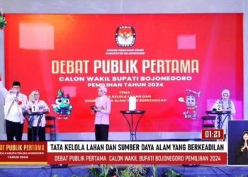 Anggaran Rp. 233 Juta Ludes, Debat Pilkada Bojonegoro Ricuh, Masyarakat Kecewa