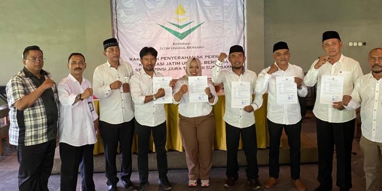 Mahfud Efendi Resmi Dilantik sebagai Kepala Koperasi Jatim Unggul Bersama Perwakilan Ngawi