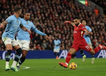 Liverpool Tundukkan Manchester City 2-0 di Anfield: Dominasi Efektif The Reds
