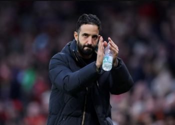 Altay Bayindir Dikritik, Ruben Amorim Pasang Badan Usai Laga vs Tottenham