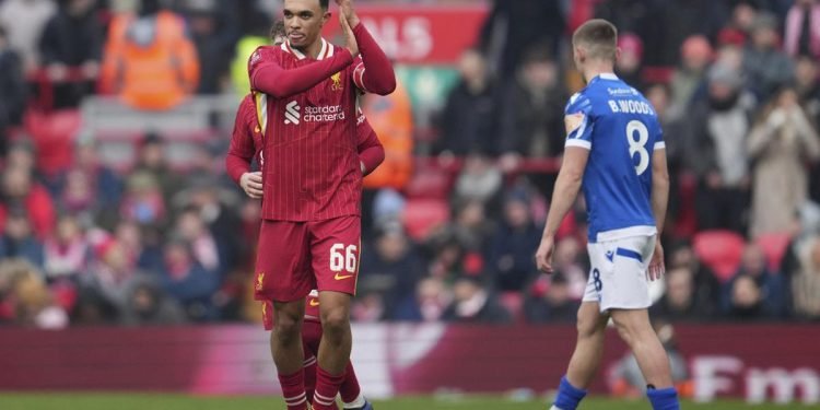 Alexander-Arnold Bersinar, Liverpool Melumat Accrington Stanley 4-0 di Piala FA