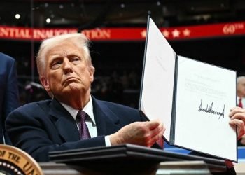 Geger! Baru Sehari Dilantik, AS Resmi Keluar dari WHO dan Perjanjian Iklim Paris