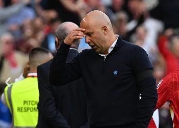 Arne Slot Kecewa Berat! Liverpool Ditahan Imbang oleh Nottingham Forest di City Ground!