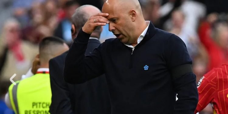 Arne Slot Kecewa Berat! Liverpool Ditahan Imbang oleh Nottingham Forest di City Ground!