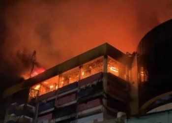 Duka di Glodok Plaza: Pramugari Oshima Yukari dan Tragedi Kebakaran