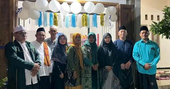 Kepala Kemenag Tuban, Bu Hj. Umi Kulsum, Resmikan De Er Mart di Ponpes Darurrouf Wilis