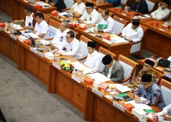 DPR dan Kemenag Berupaya Ringankan Beban Jamaah: Biaya Haji 2025 Dikaji