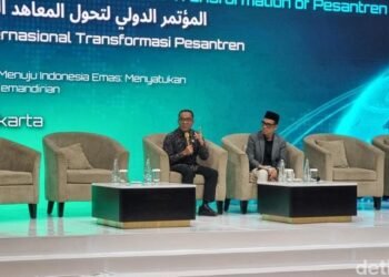 Mendikti Saintek: Jangan Berkecil Hati, Didikan Kiai Itu Abadi