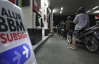 BBM Subsidi Berpotensi Naik, Imbas Harga Minyak Dunia