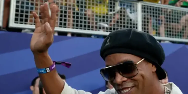 Bukan Comeback! Ini Peran Baru Ronaldinho di Klub Italia