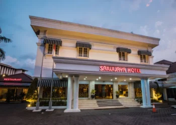 6 Hotel Tua di Indonesia yang Masih Bertahan hingga Kini