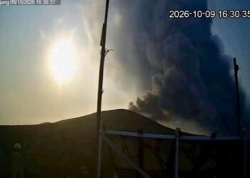 gunung anak krakatau